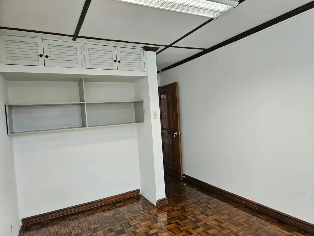 Casa linda y amplia, de dos pisos apta para oficinas en Barrio Dent, San Pedro. ¡Agende su cita y no deje pasar esta oportunidad! — photo 4