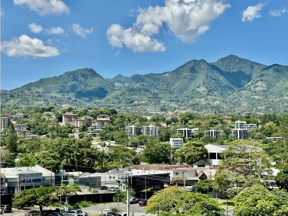 Alquiler de Apartamento con linea Blanca de Lujo en Escazú Village