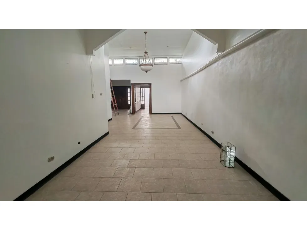Local en Alquiler en San Vicente, Moravia,Calle Principal.PJG