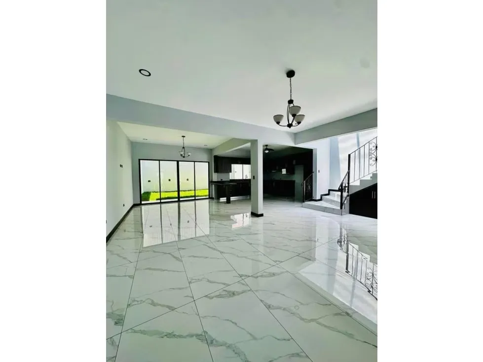 Casa en venta en Heredia, San Francisco, a estrenar 2.5PCU