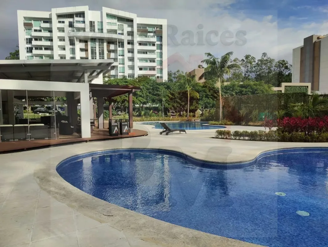 Se Vende Apartamento en Torre de Condominios en Heredia !!!