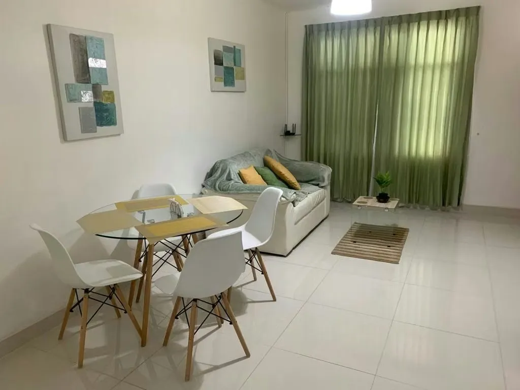Apartamento Amueblado de 2 Habitaciones en Zapote