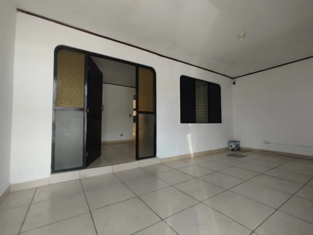One story house for RENT located in Rhormoser boulevard