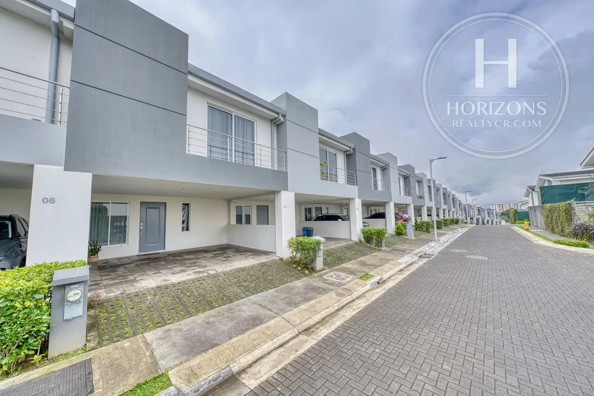 House for Sale in Condo Altos de Sabanilla in Sabanilla de Montes NJA1399JB