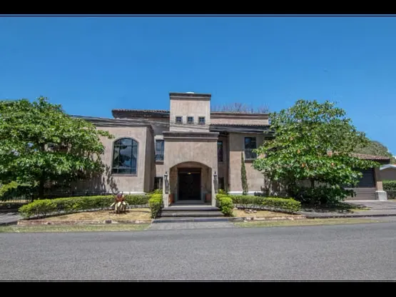 VENTA DE CASA AMUEBLADA, ALAJUELA, LA GUÁCIMA, HACIENDA LOS REYES