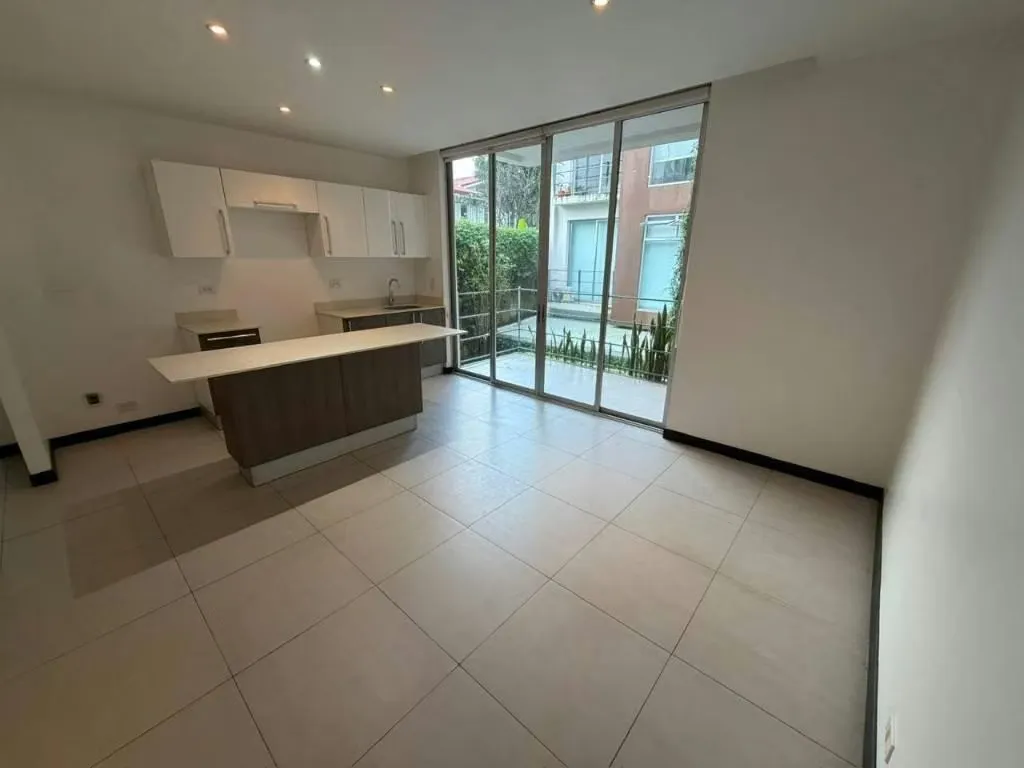 Alquiler de Apartamento en Pinares de Curridabat Piso 2