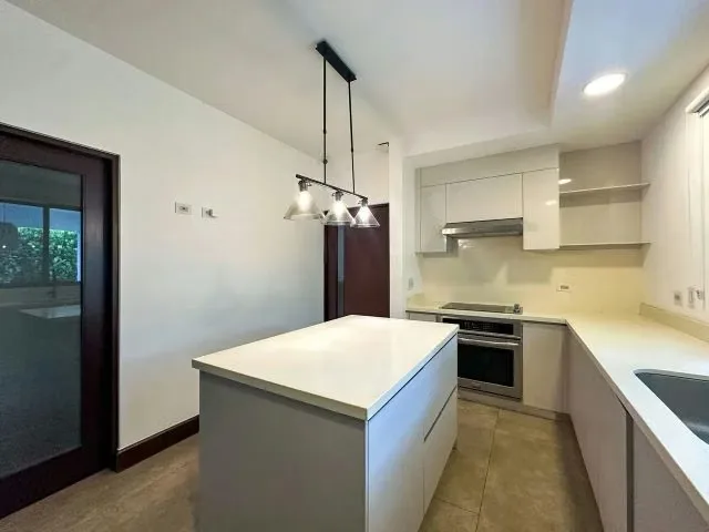 Casa en venta o alquiler en Alto de Las Palomas — photo 5