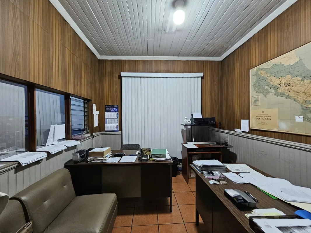 MA Asesoría vende propiedad comercial en el corazón de San José, cerca de la Bomba de La Castellana — photo 4