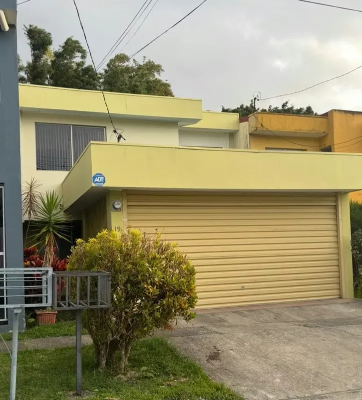 Cerca de Plaza Lincoln Ubicada dentro de residencial con seguridad total 24/7