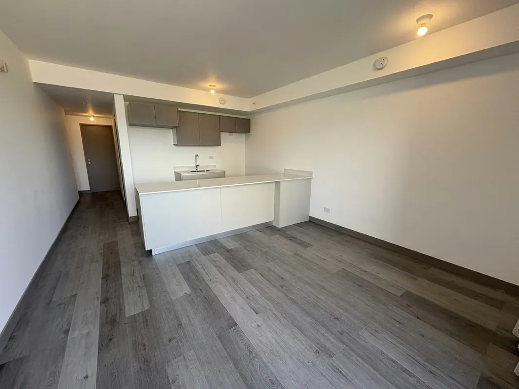 *Alquiler y Venta de Apartamento en Torre de Barrio Escalante.