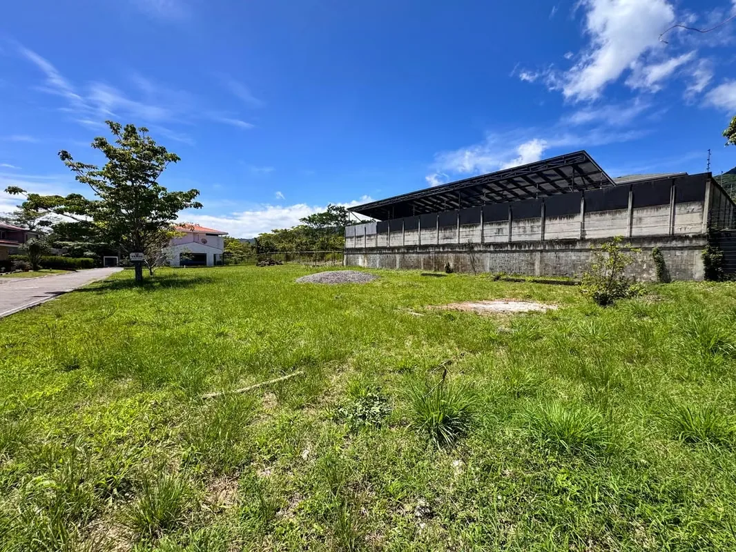 LOT FOR SALE IN EXCLUSIVE GATED COMMUNITY – PIEDADES, SANTA ANA