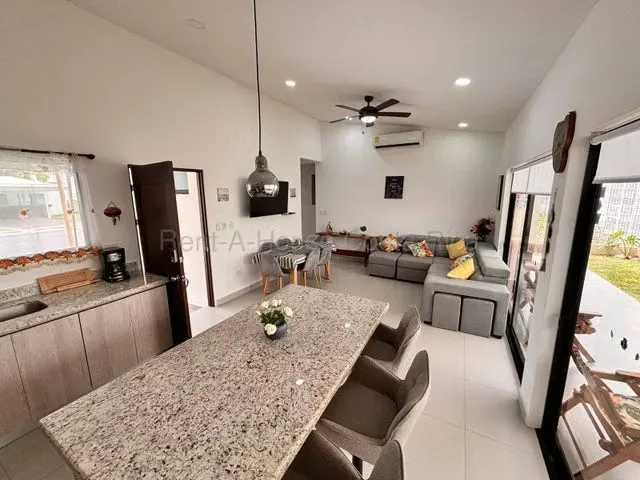 House for Sale | Arenas Condominium, Playa Herradura – Central Pacific