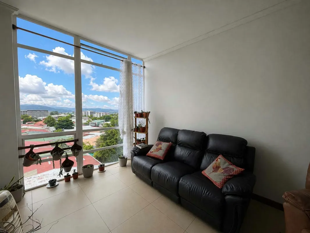 Apartment for Sale Near UCR with Panoramic Views and Storage Unit