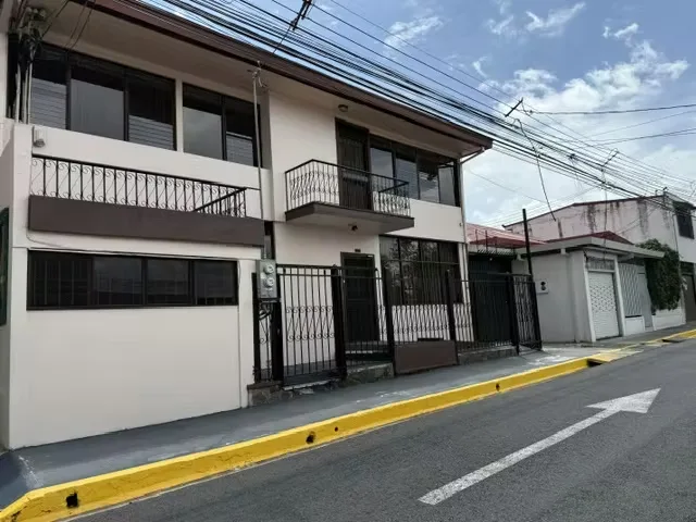 Located in the prestigious and dynamic Barrio Escalante neighborhood, this excellent commercial ...