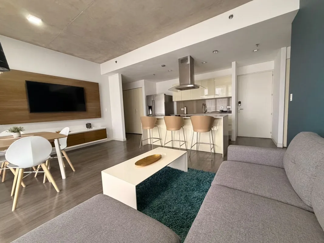 Enjoy a modern and comfortable lifestyle in this beautiful, fully furnished apartment, located in one of the best areas of Escazú.