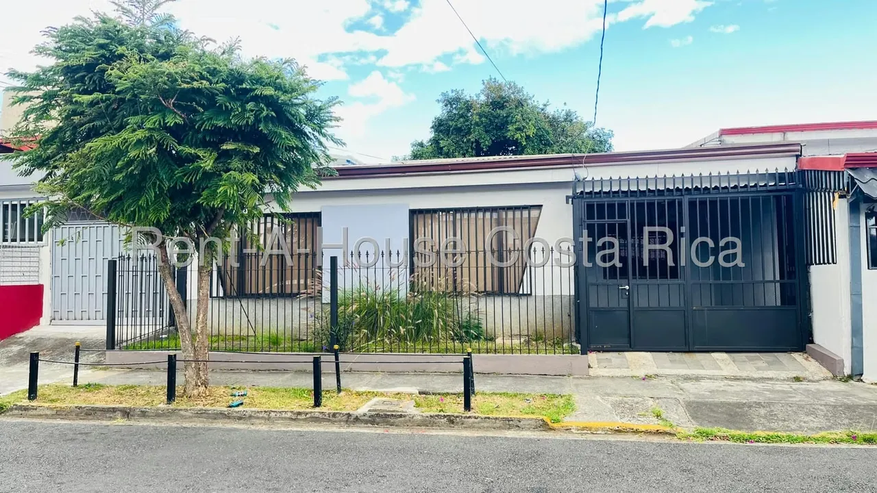 Casa en venta con uso versátil en San Francisco de Dos Ríos #26-1465 GS
