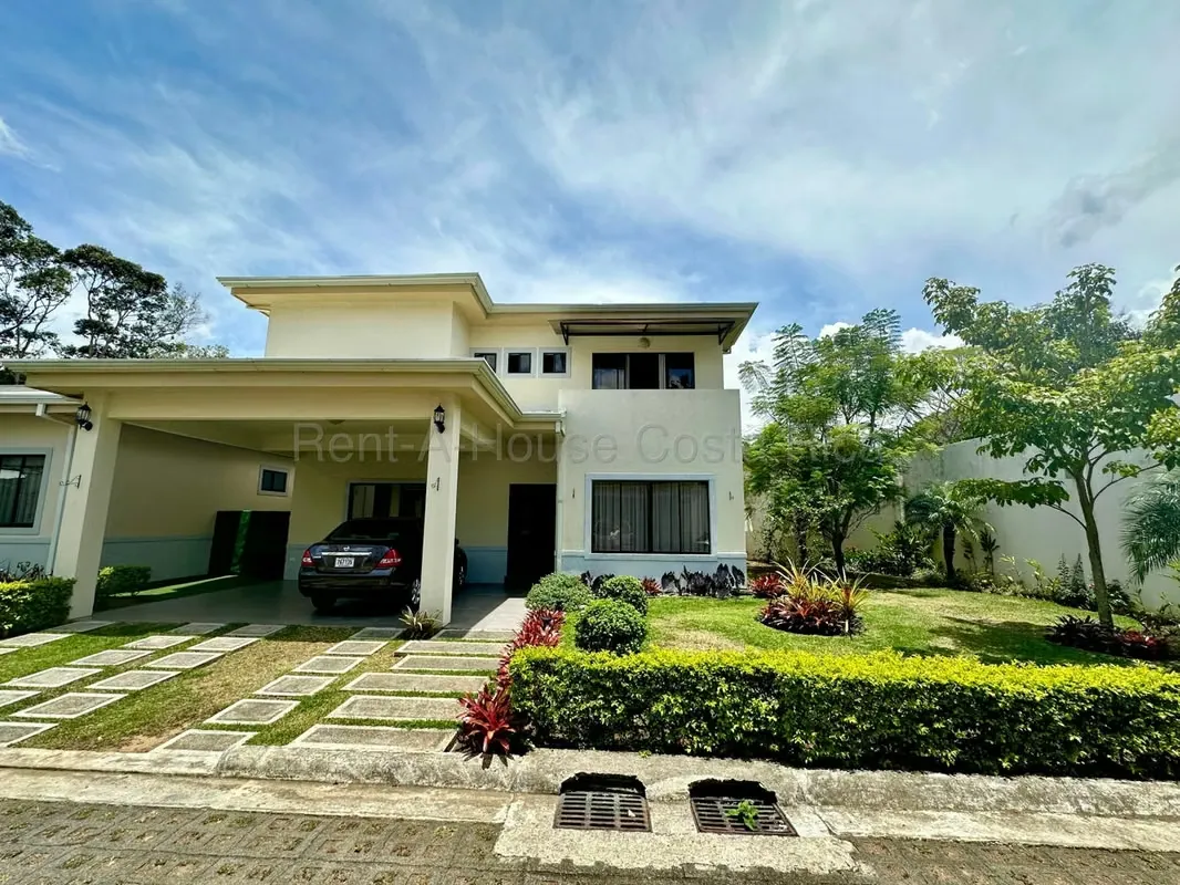 HA Se Vende Imponente Residencia de Lujo – Vistas de Altamonte, Curridabat #26-1884