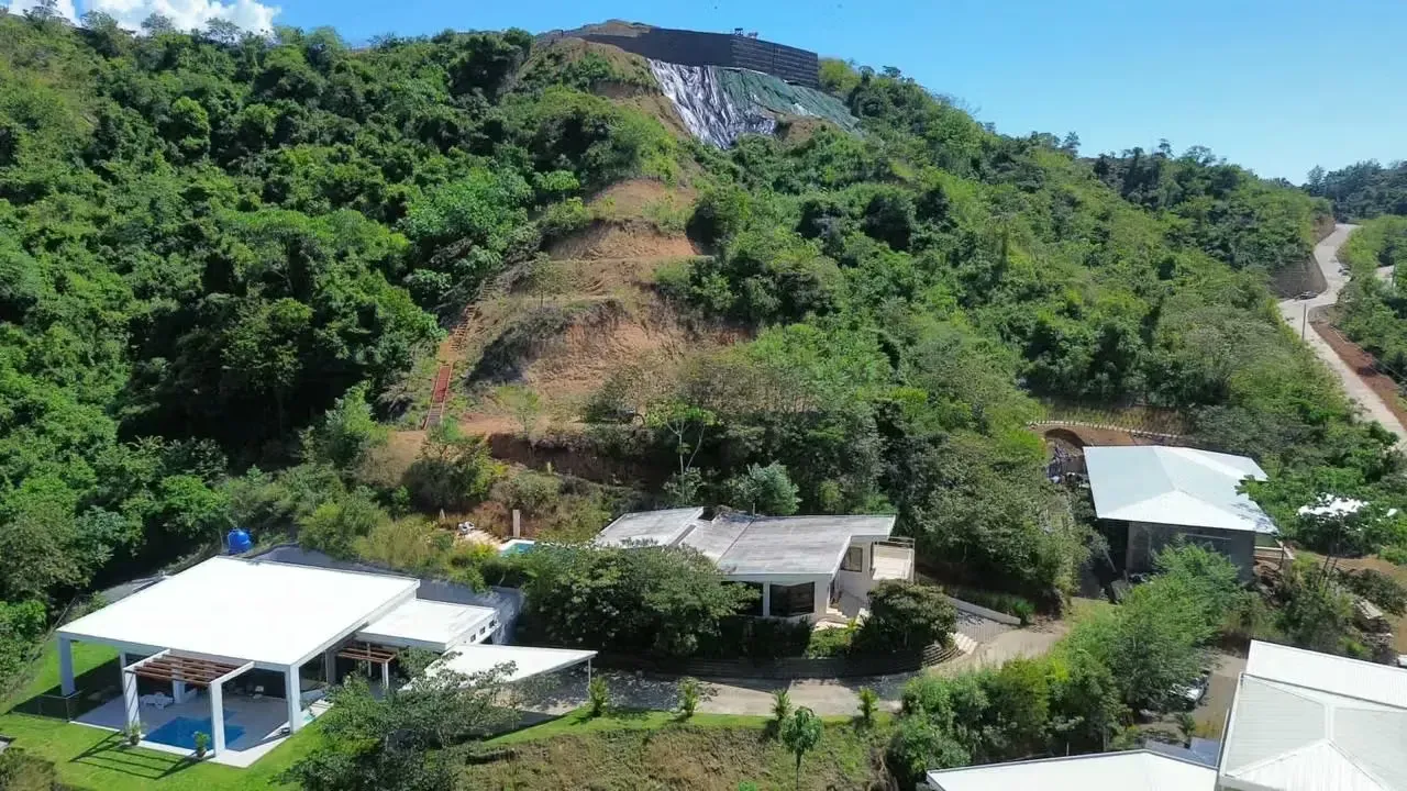 Propiedad con vista al mar en condominio exclusivo, Playa Hermosa