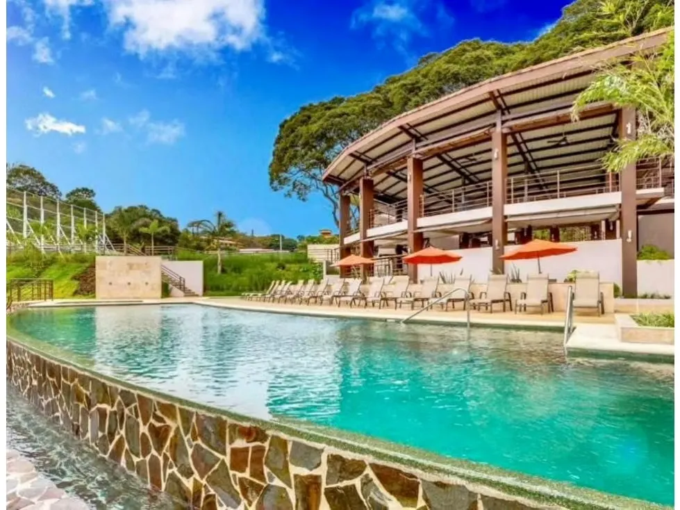 VENTA DE HERMOSA CASA, CONDOMINIO MONTEZUMA, GRECIA 4063 (GC)
