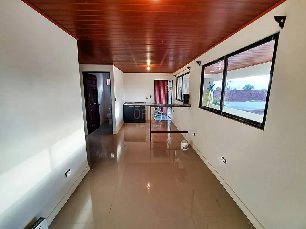 Apartamento en Tibás, 3 habitaciones, todos los servicios incluidos SA-01