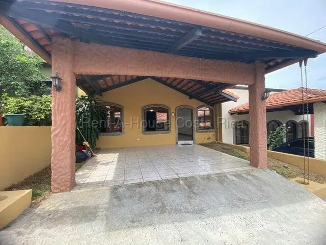 Casa en alquiler en San Francisco de Heredia