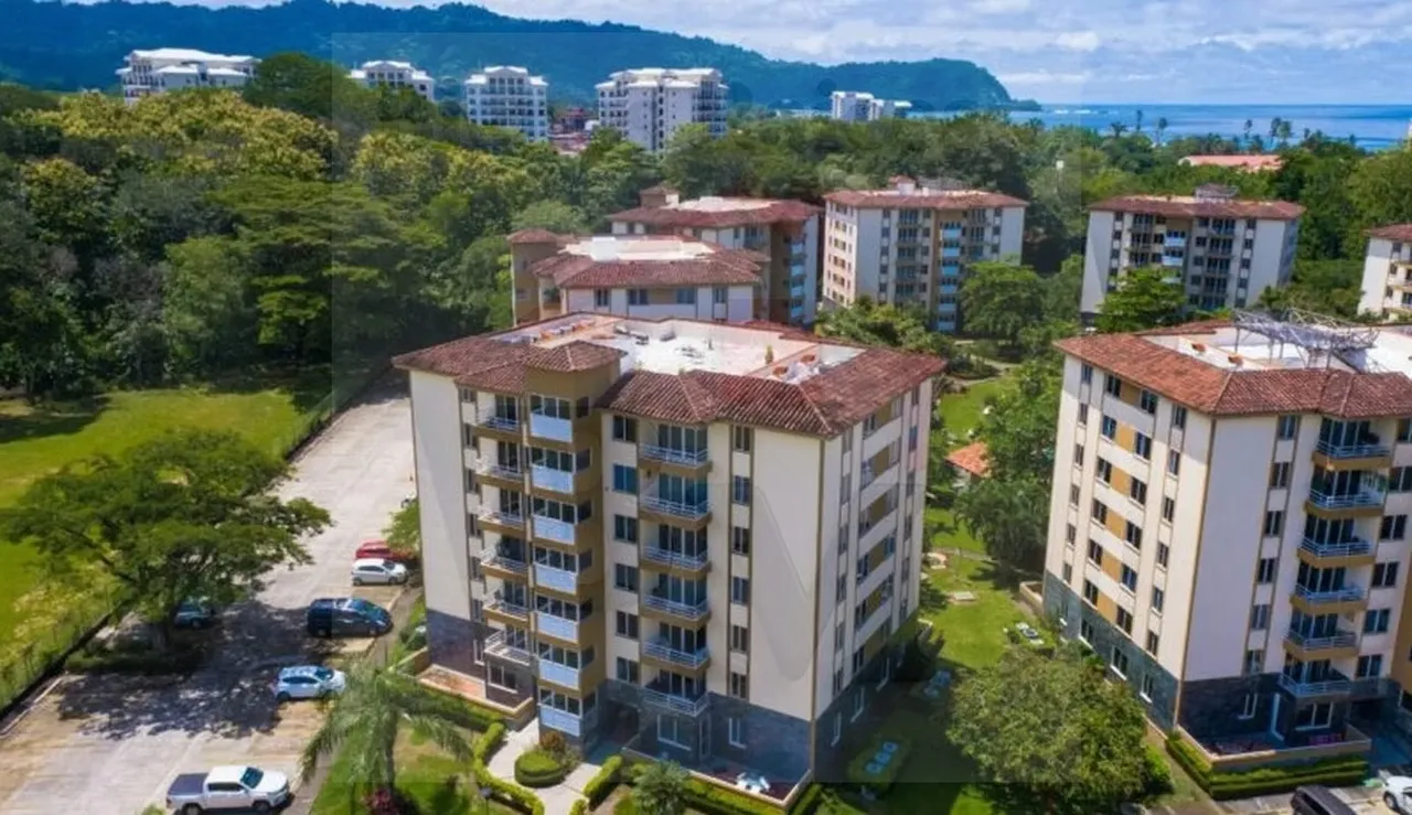 Rental Apartment 100% Furnished in Condominio Costa Linda