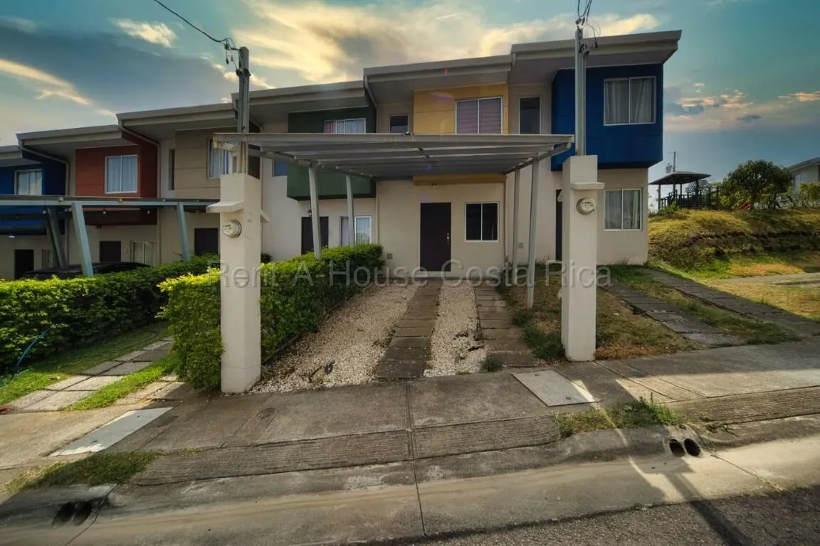 Casa contemporánea en condominio con amenidades en San Pablo de Heredia #26-1655 GS