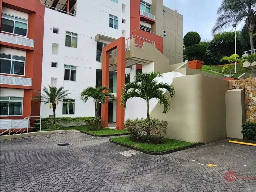 Apartamento amueblado listo para pasarse en Escazú, Guachipelin