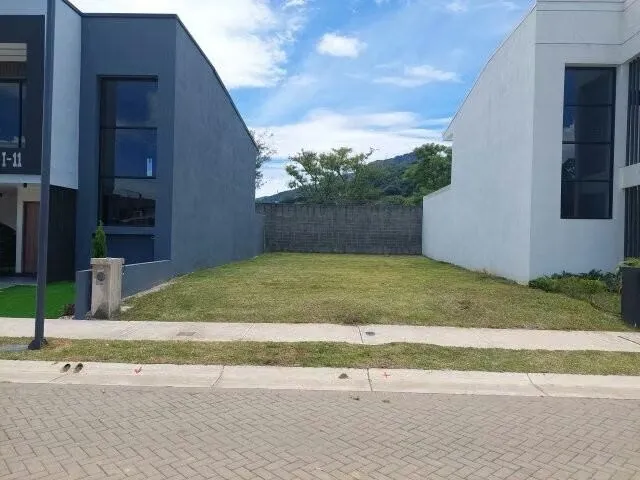 Lot of 208 m2 for sale. Ayarco 385 Condo, Curridabat.