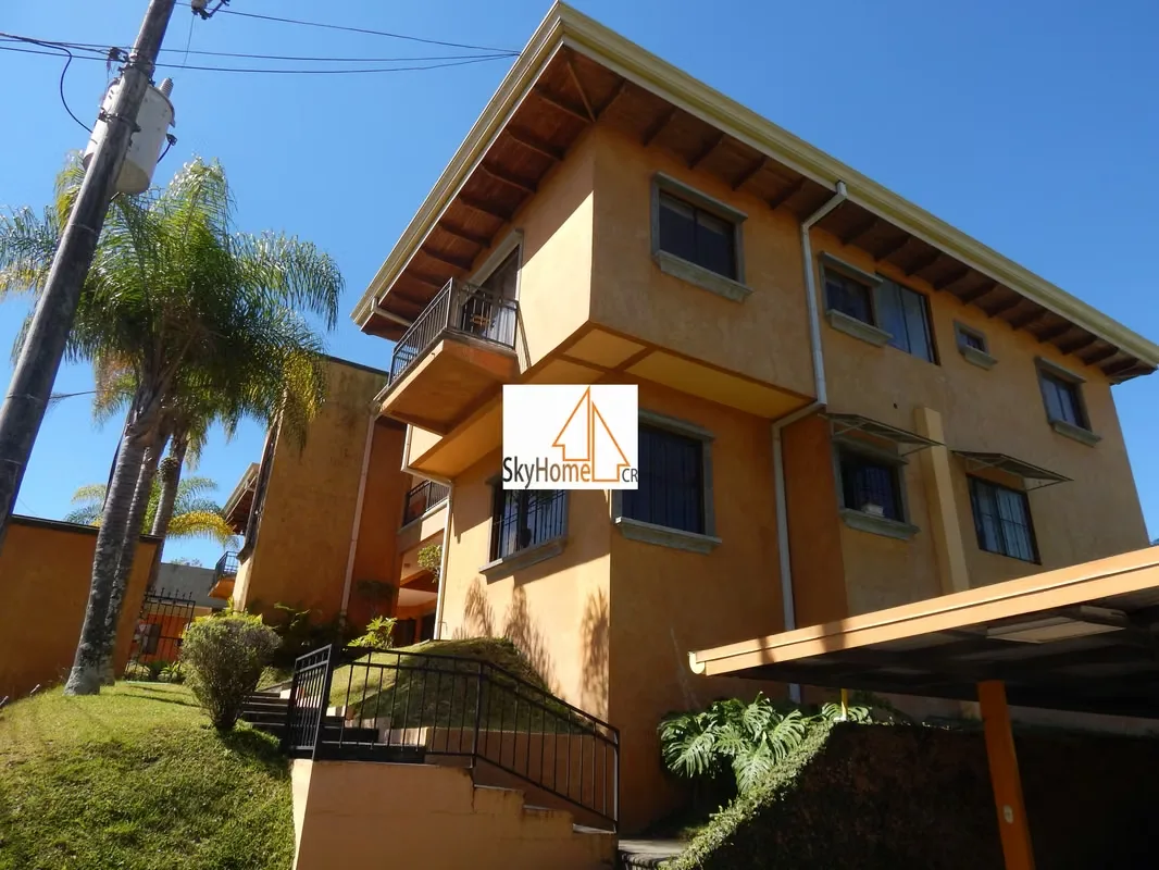 12457 / Apartamento / Alquiler / Pinares / Iluminado / 2 habitaciones / Tranquilo