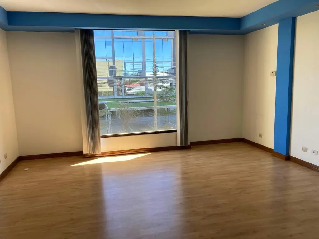 Oficina en Alquiler 40m2 Rohrmoser