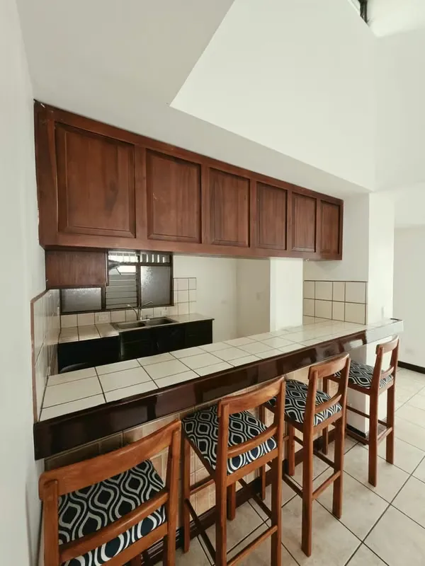 Apartamento en Alquiler en Condominio – Trejos Montealegre