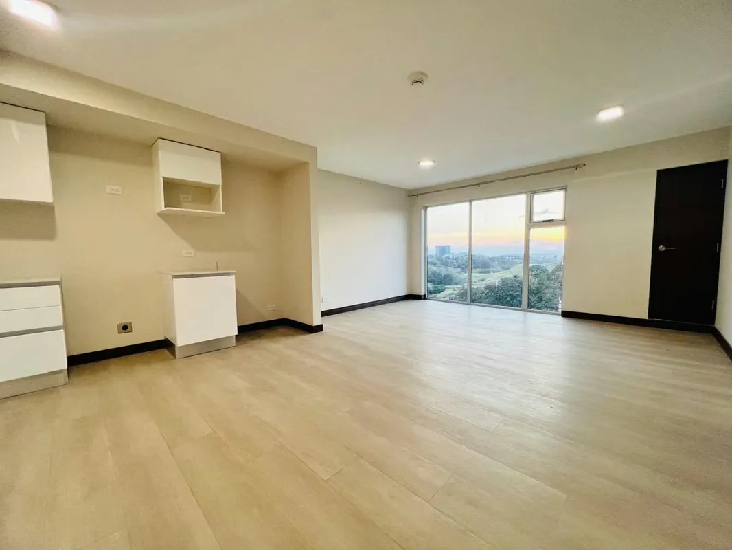 Apartamento en Alquiler La Uruca | Azenza | 1 Hab + Bodega | Nuevo | Amenidades | $975