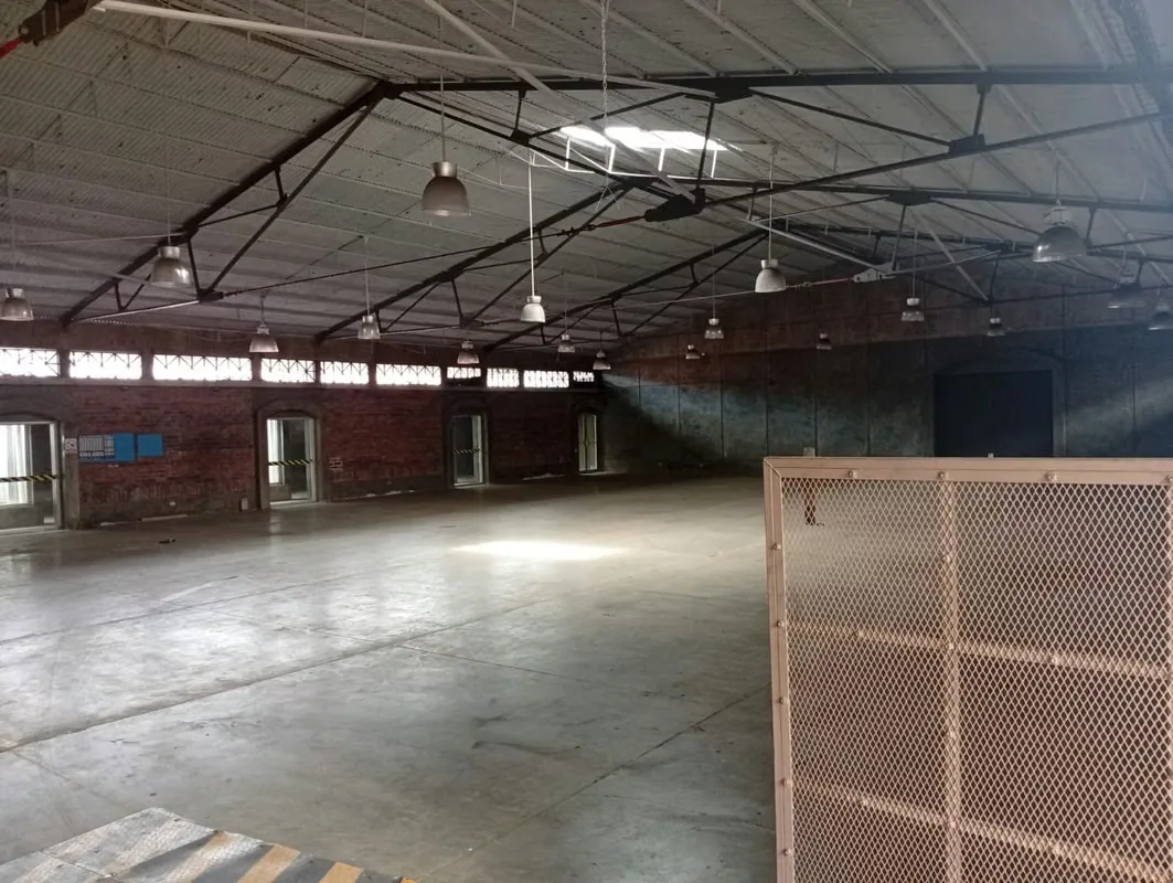 Warehouse for rent with offices and ample parking space in Goicoechea — photo 5