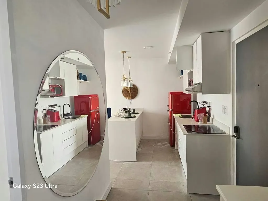 Hermoso apartamento de 2 habitaciones, 1 baño, 1 parqueo, amueblado, excelentes amenidades, Gym, piscina, salón multiuso, jacuzzi, seguridad 24/7 — photo 4