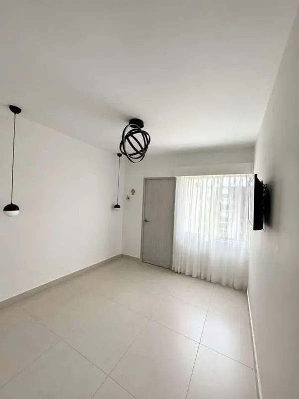 Se alquila casa de un piso en Condominio Naos en San Joaquín de Heredia