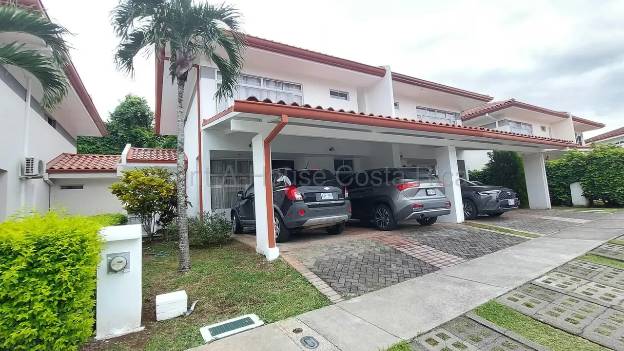 Casa en Venta Condominio Hacienda Colon