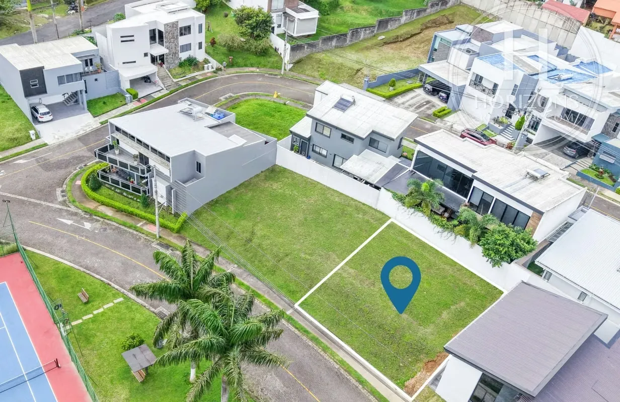 Lote en Sabanilla Condominio Rialto 241 m² Plano y Construcción Libre NOJ1239OR