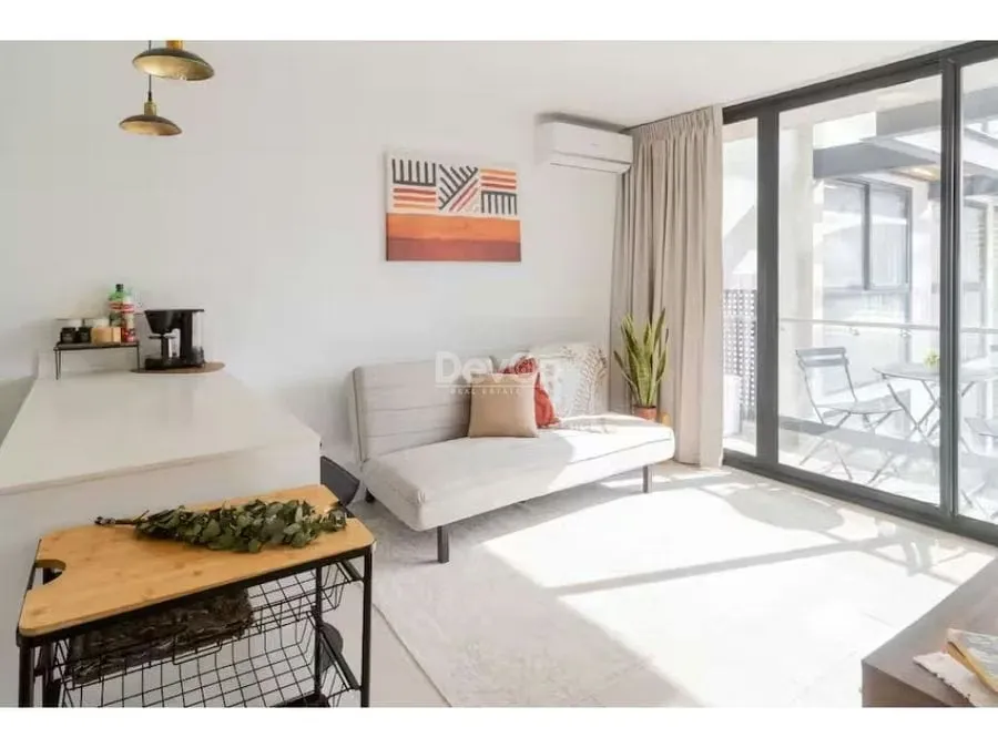 Disfruta de la modernidad y el confort en el piso 10 de una de las torres más ...