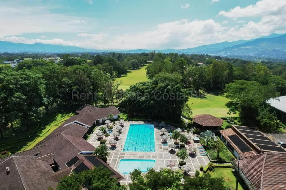 Venta de Espectacular Lote en Hacienda Los Reyes, en La Guácima de Alajuela. 26-1858 MJM