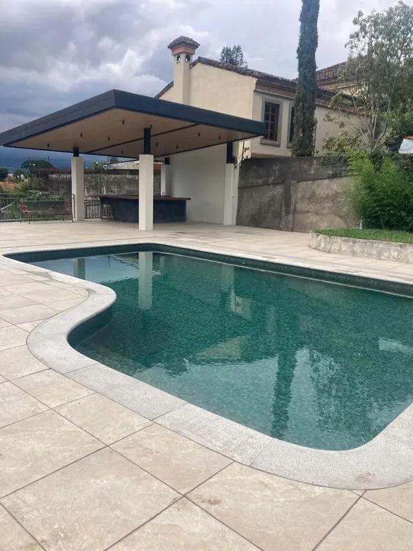 Se alquila Apartamento tipo Estudio en Escazu excelente Vista