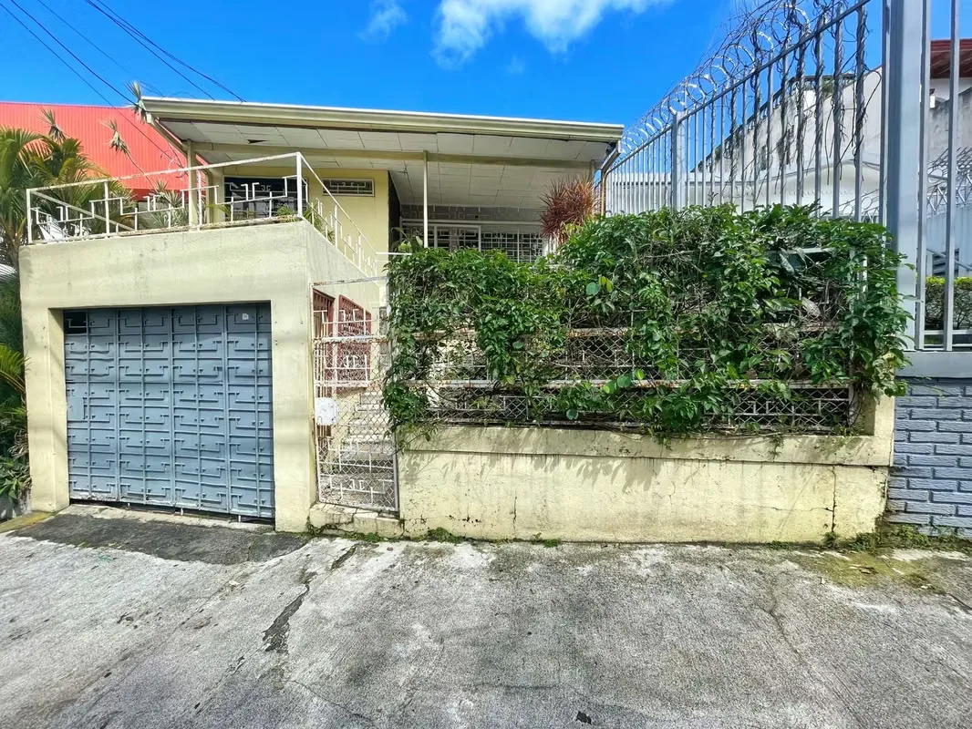 Este terreno consta de dos propiedades y se encuentra en una ubicación estratégica con acceso fácil y rápido a importantes vías de San José. En barrio la Pithaya a tan solo 300 m ... — photo 2