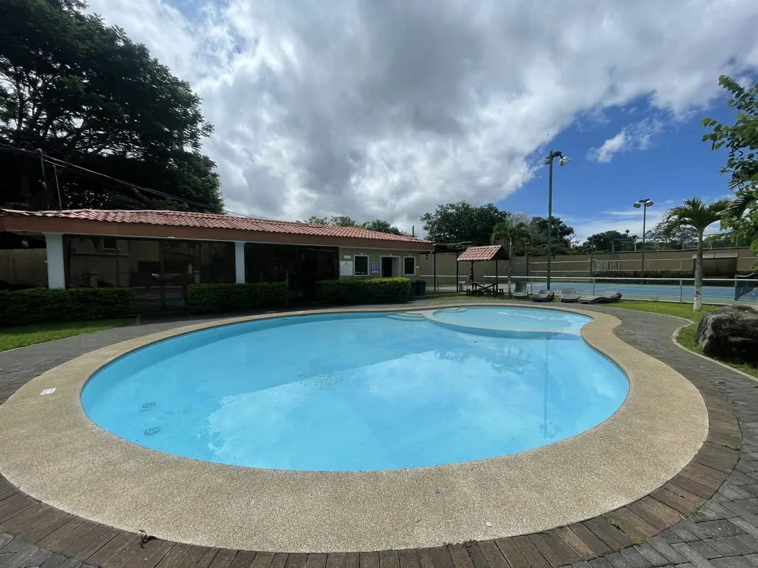 Casa de Dos Plantas en Venta en Condominio Exclusivo. P618 — photo 2