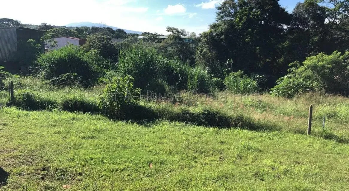 Venta de Lote en Santa Bárbara-San Pedro, Heredia.  26-1713