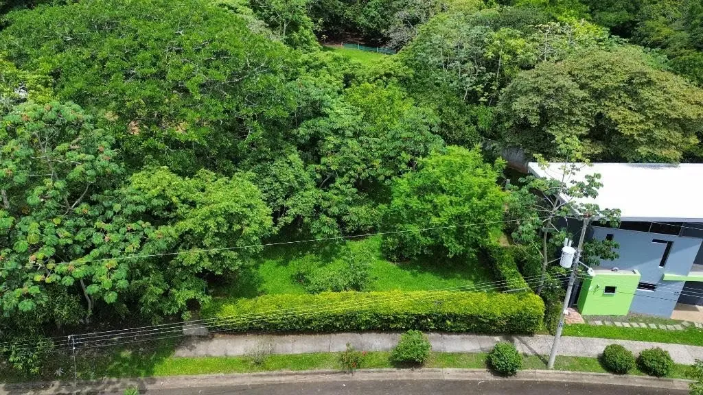 Lote en Venta – Condominio Puentes del Bosque, La Garita, Alajuela KS