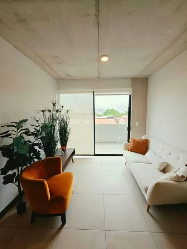 Viva con comodidad, seguridad y estilo en una ubicación estratégica, con excelentes amenidades y espacios diseñados para su ...