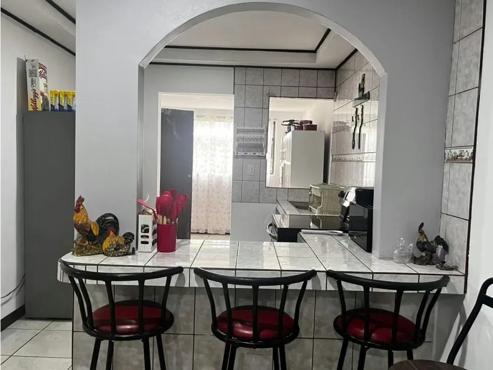 Venta de hermosa propiedad con 2 casas en San Miguel de Santo Domingo, Heredia — photo 5