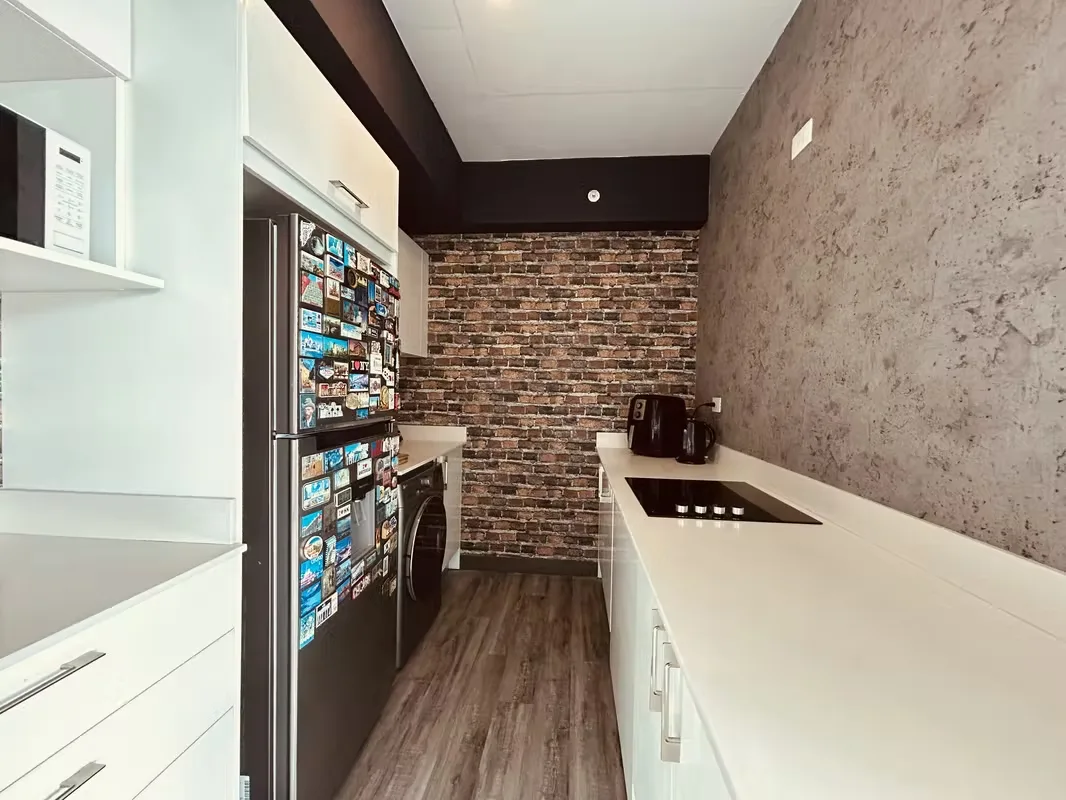 Experience high-rise living and modern design in an exclusive San José condominium. This fully furnished ... — photo 4