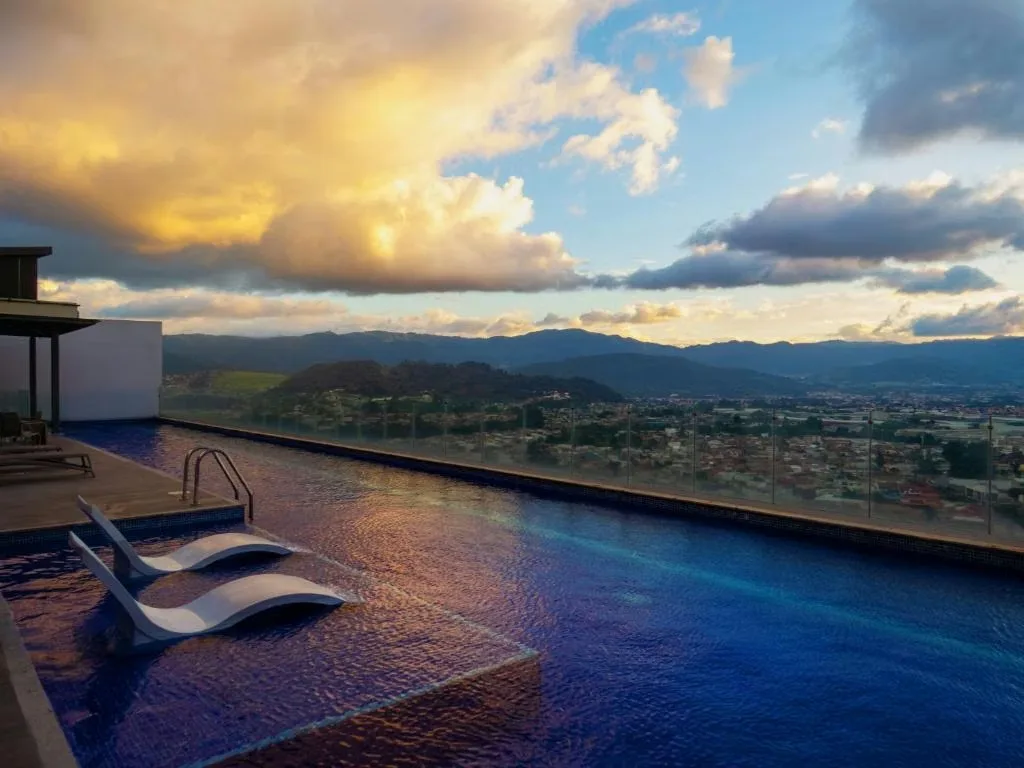 Apartamento Amueblado en Alquiler – Torre iFreses, Curridabat