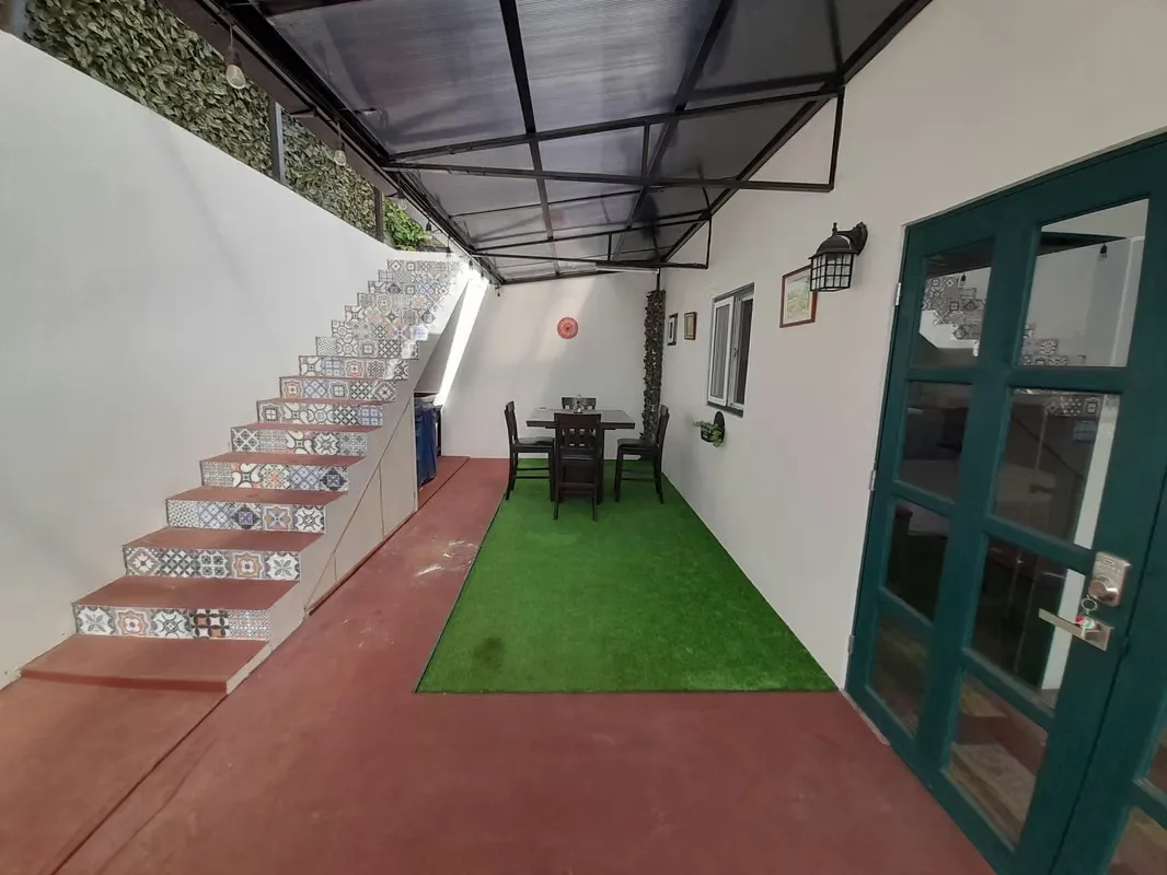 255 / Alquiler / Apartamento / San Antonio de Escazu / incluye agua e internet
